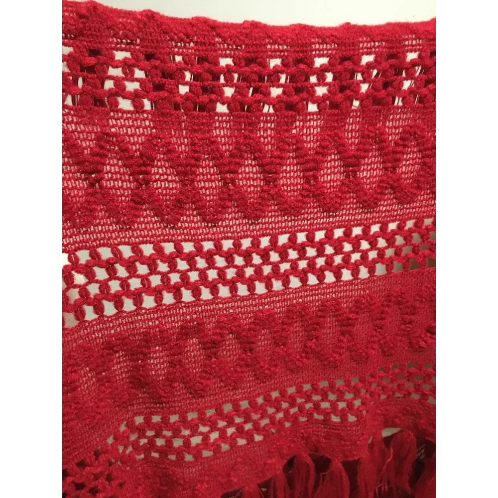 Red knitted 19”x35” infinity scarf with tassels
